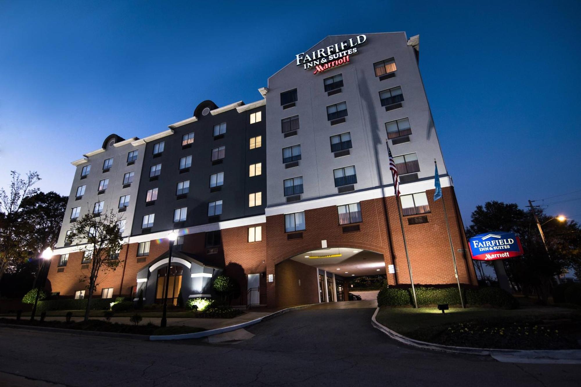 Fairfield Inn & Suites Atlanta Airport North Екстер'єр фото